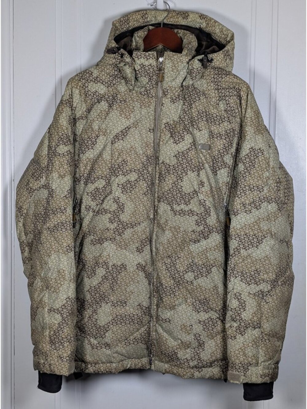DC Shoes Exotex 5000 Mens Size Medium Snowboard Jacket Hooded Y2K Retro Skate
